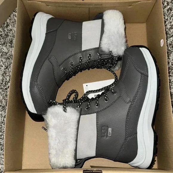 UGG Zaylee Waterproof Leather Boot - Picture 7 of 8